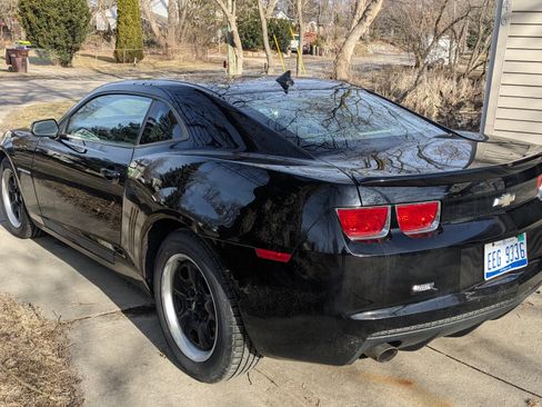 Used 2011 Chevrolet Camaro LS w/ Bluetooth Package image 6