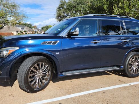 Used 2016 INFINITI QX80 Limited w/ All Season Package image 1