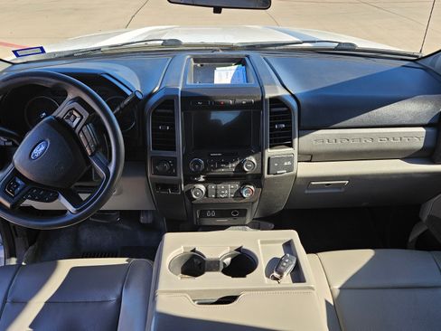 Used 2018 Ford F350 XL image 11