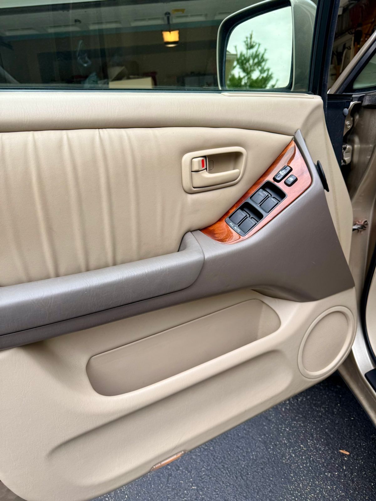 Used 1999 Lexus RX 300 4WD image 11