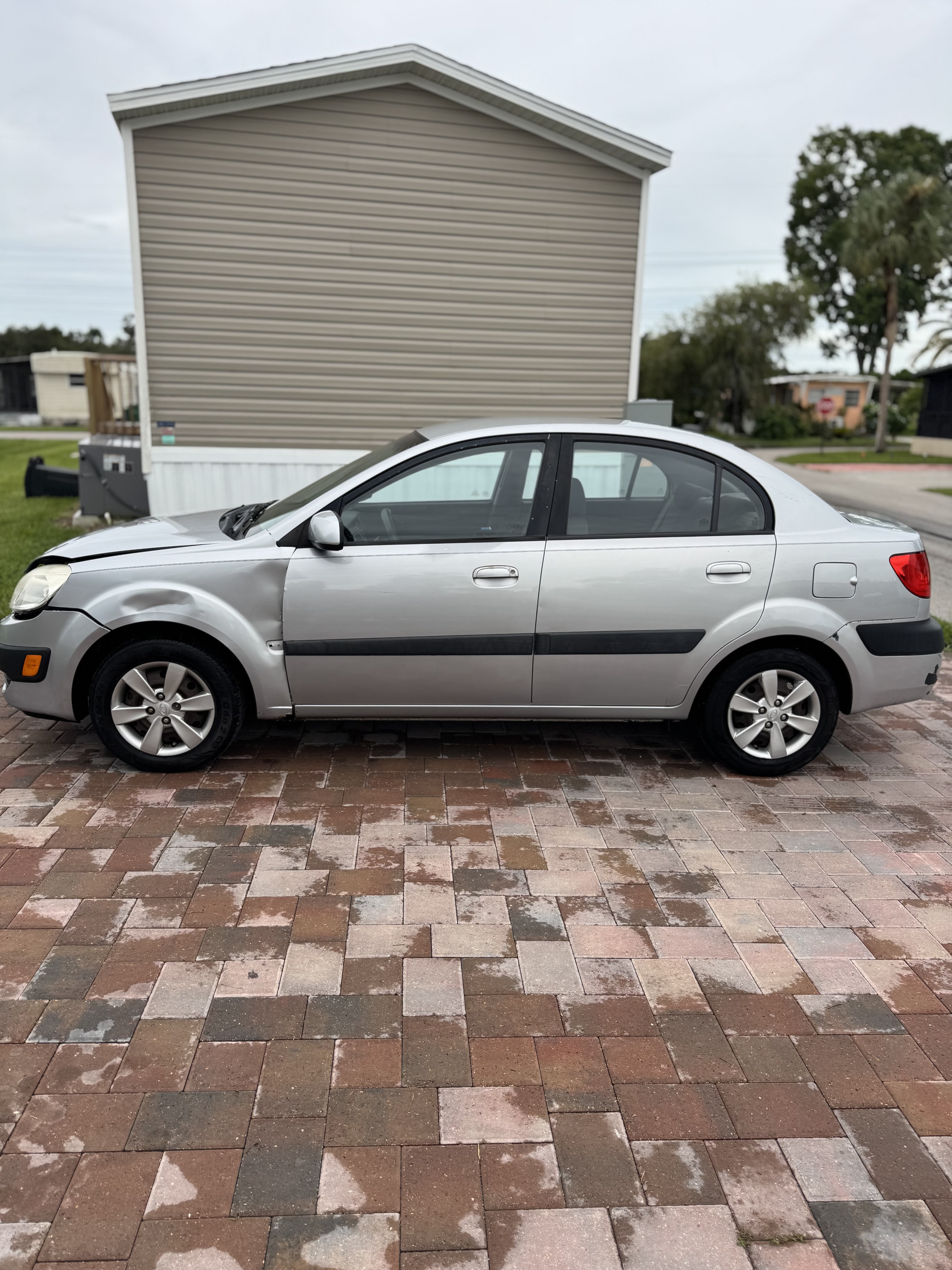 Used 2009 Kia Rio LX w/ PWR Pkg FWD image 6