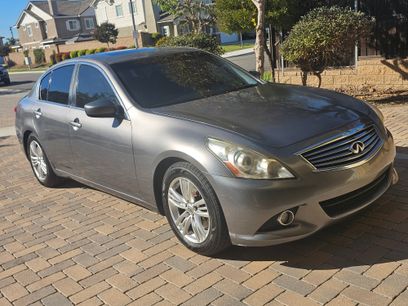 Used 2013 INFINITI G37 Journey w/ Premium Pkg