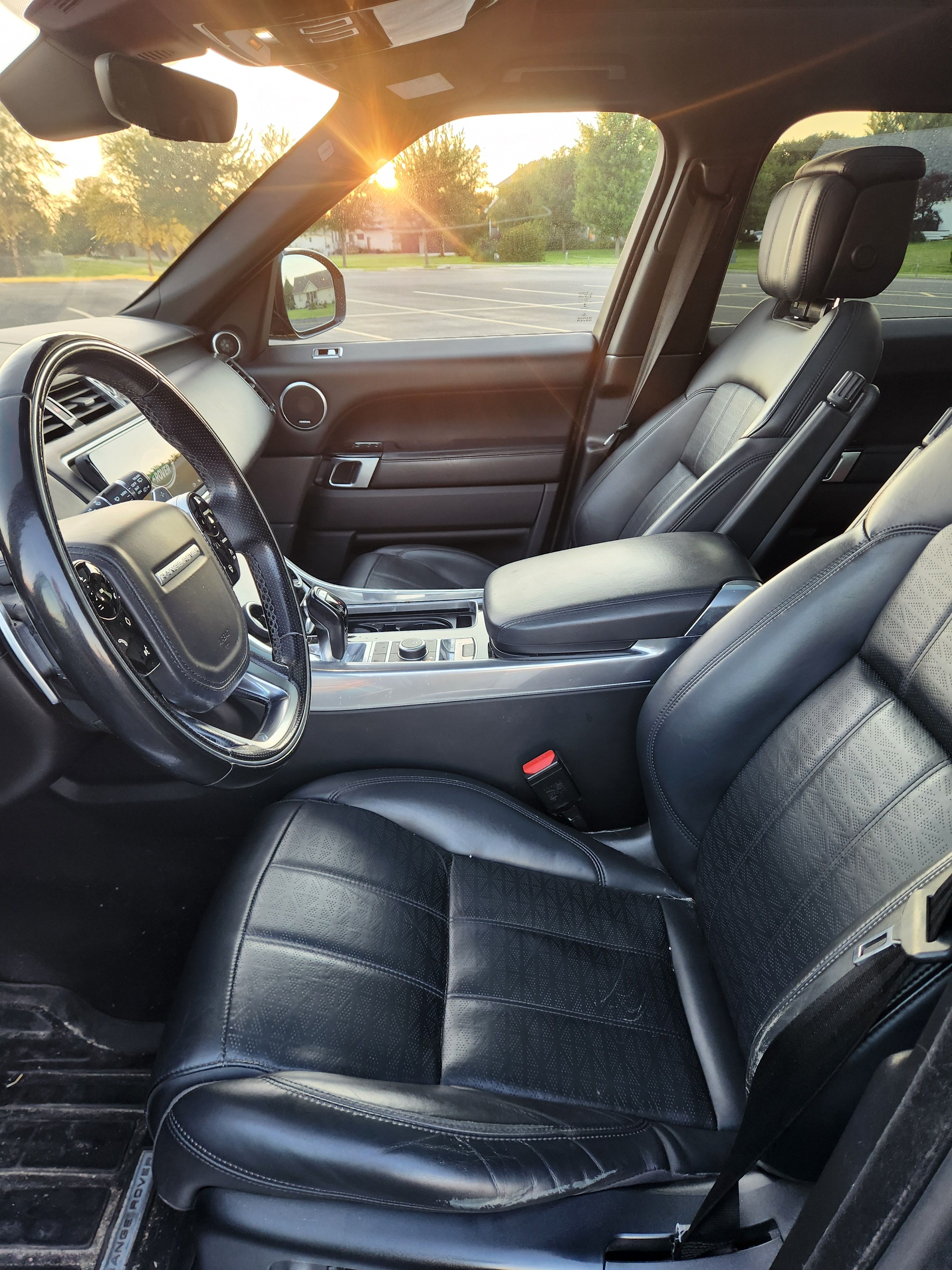 Used 2019 Land Rover Range Rover Sport HSE Dynamic AWD/4WD image 10