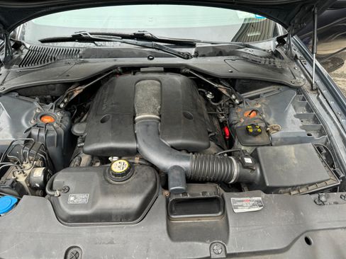 Used 2004 Jaguar XJR image 15