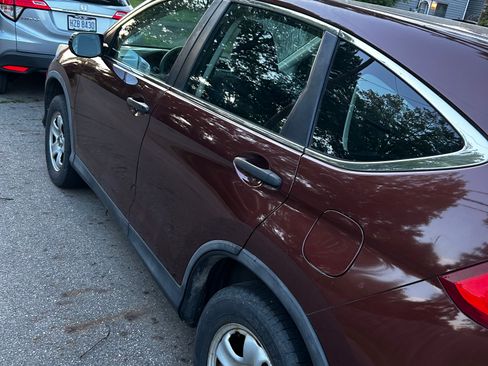 Used 2015 Honda CR-V LX image 2