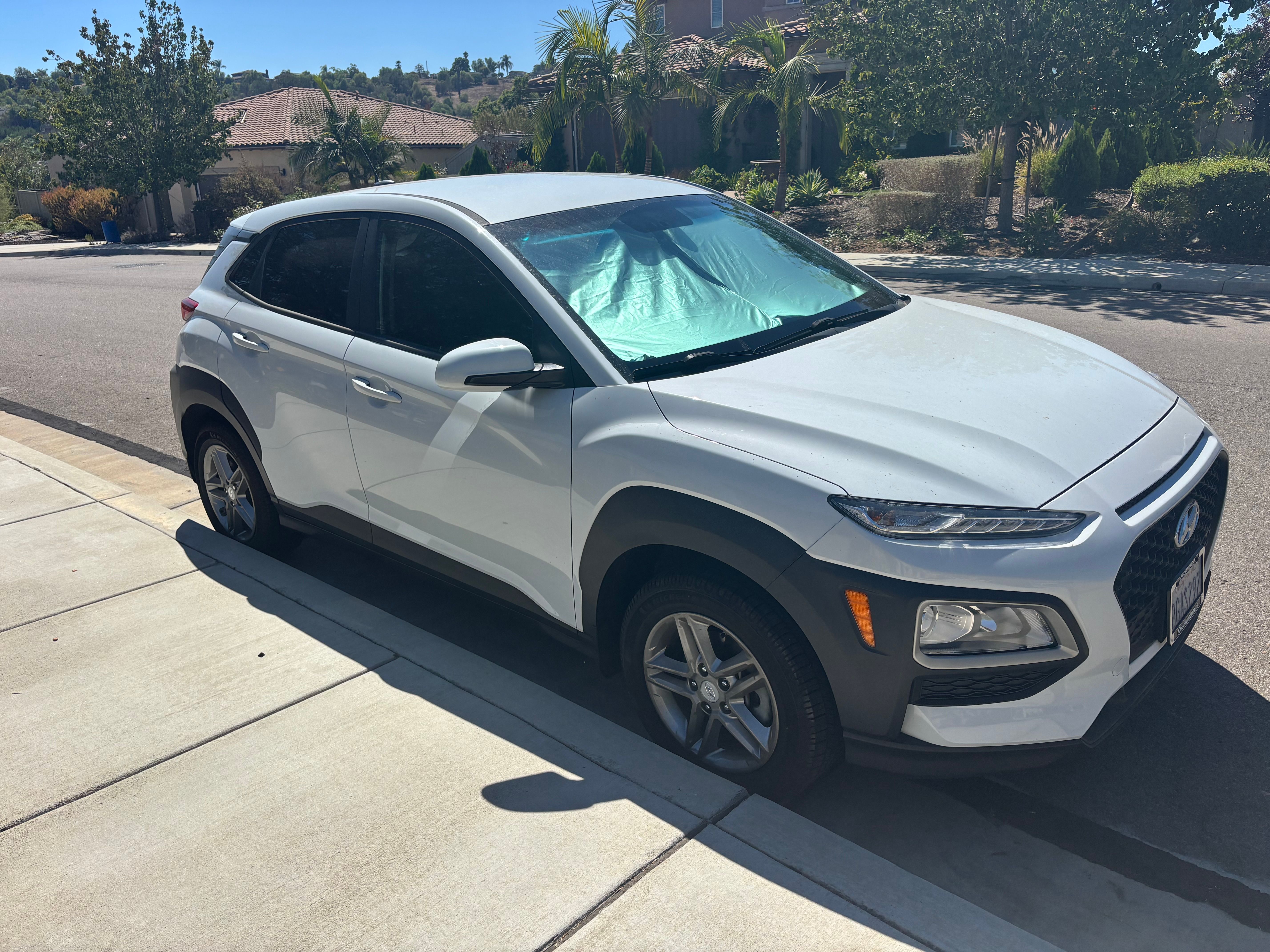 Used 2018 Hyundai Kona SE FWD image 2