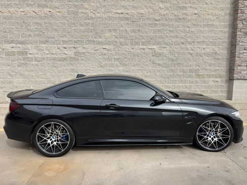 Used 2017 BMW M4 Coupe image 2