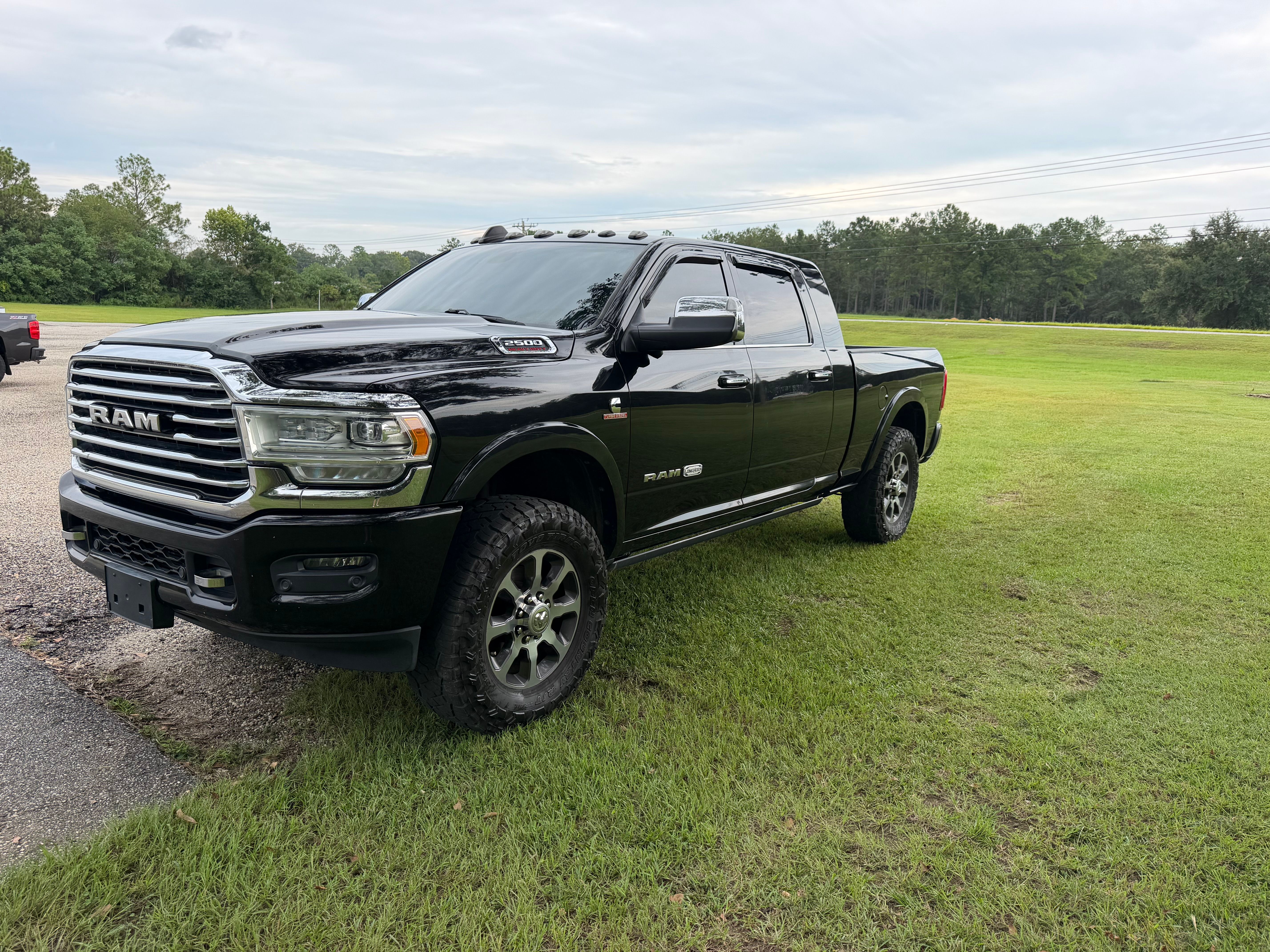 Used 2019 RAM 2500 Limited AWD/4WD image 1