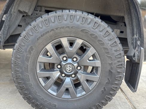 Used 2023 Toyota Tacoma SR5 RWD image 6