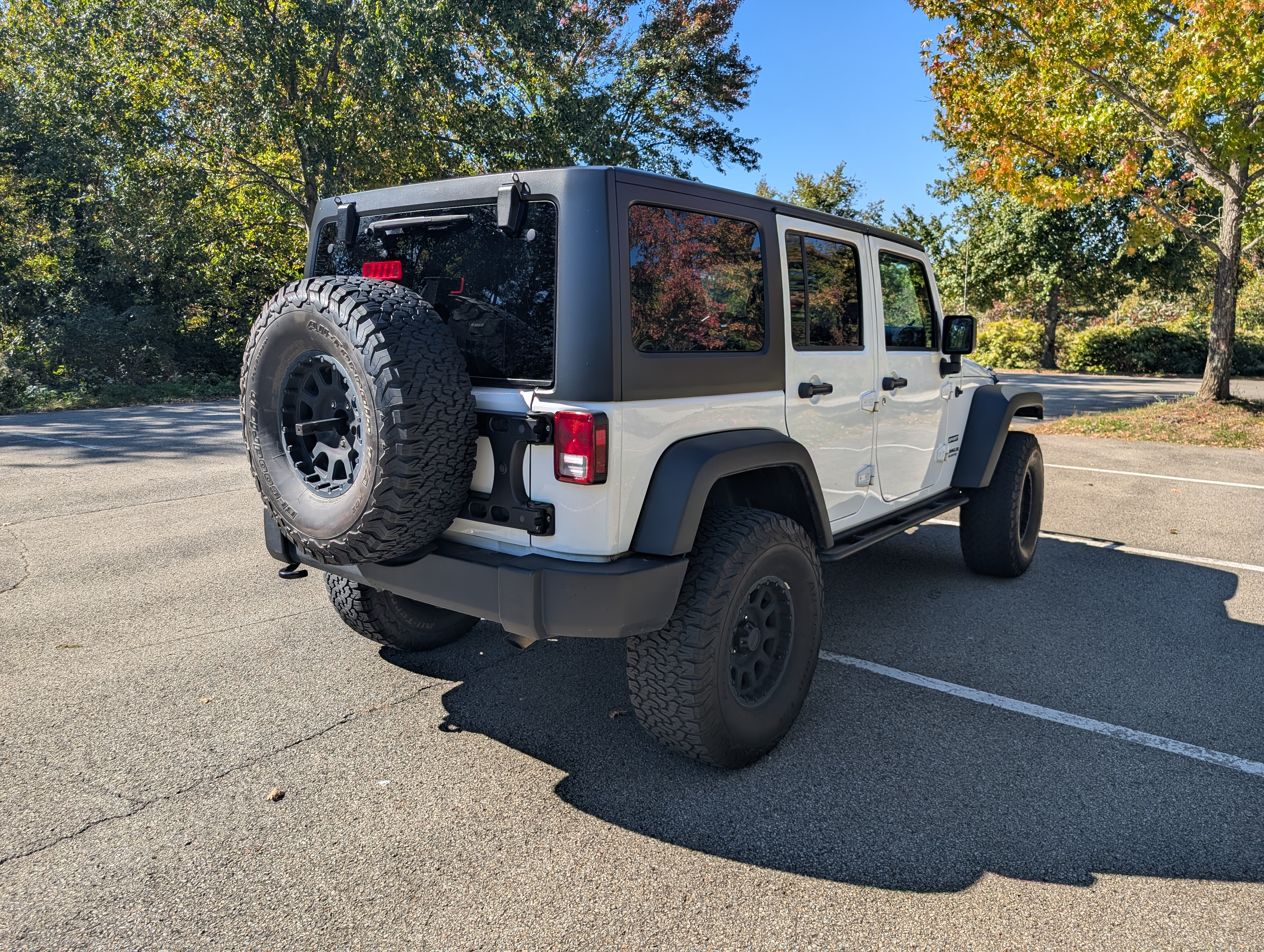 Used 2017 Jeep Wrangler Unlimited Sport w/ Quick Order Package 24S AWD/4WD image 6