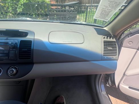 Used 2006 Toyota Camry XLE FWD image 23