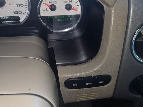 Used 2004 Ford F150 Lariat AWD/4WD image 13