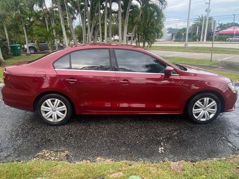 Used 2017 Volkswagen Jetta S image 11