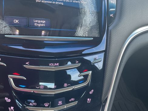 Used 2016 Cadillac XTS Luxury image 6