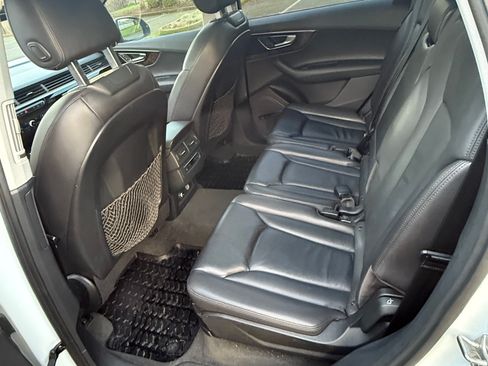 Used 2018 Audi Q7 3.0T Premium Plus image 13