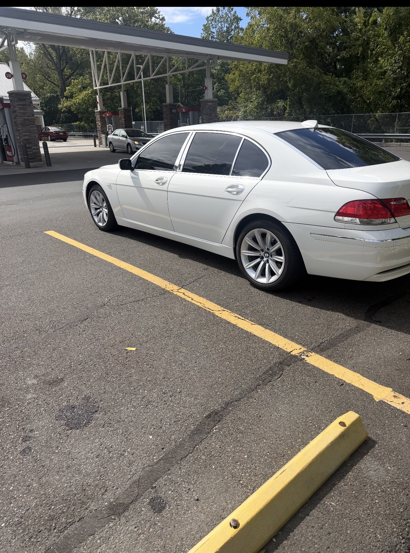 Used 2008 BMW 750Li RWD image 2