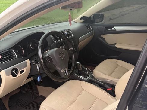 Used 2012 Volkswagen Jetta SEL FWD image 10