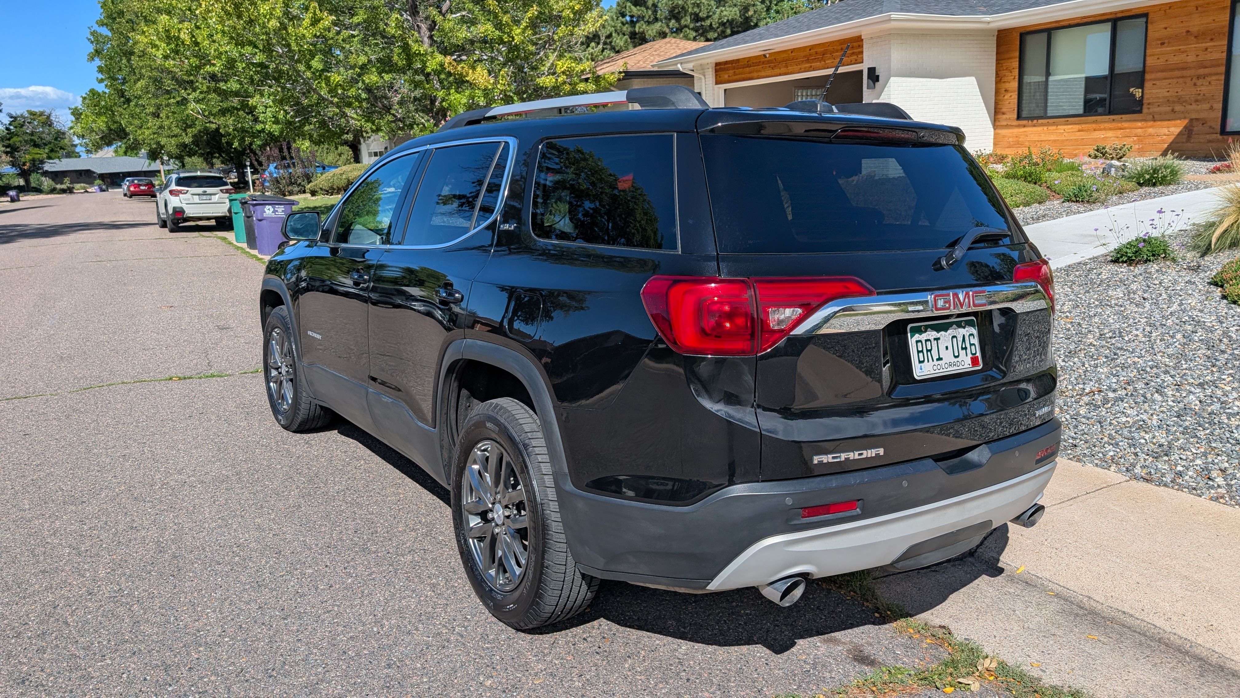 Used 2017 GMC Acadia SLT AWD/4WD image 5