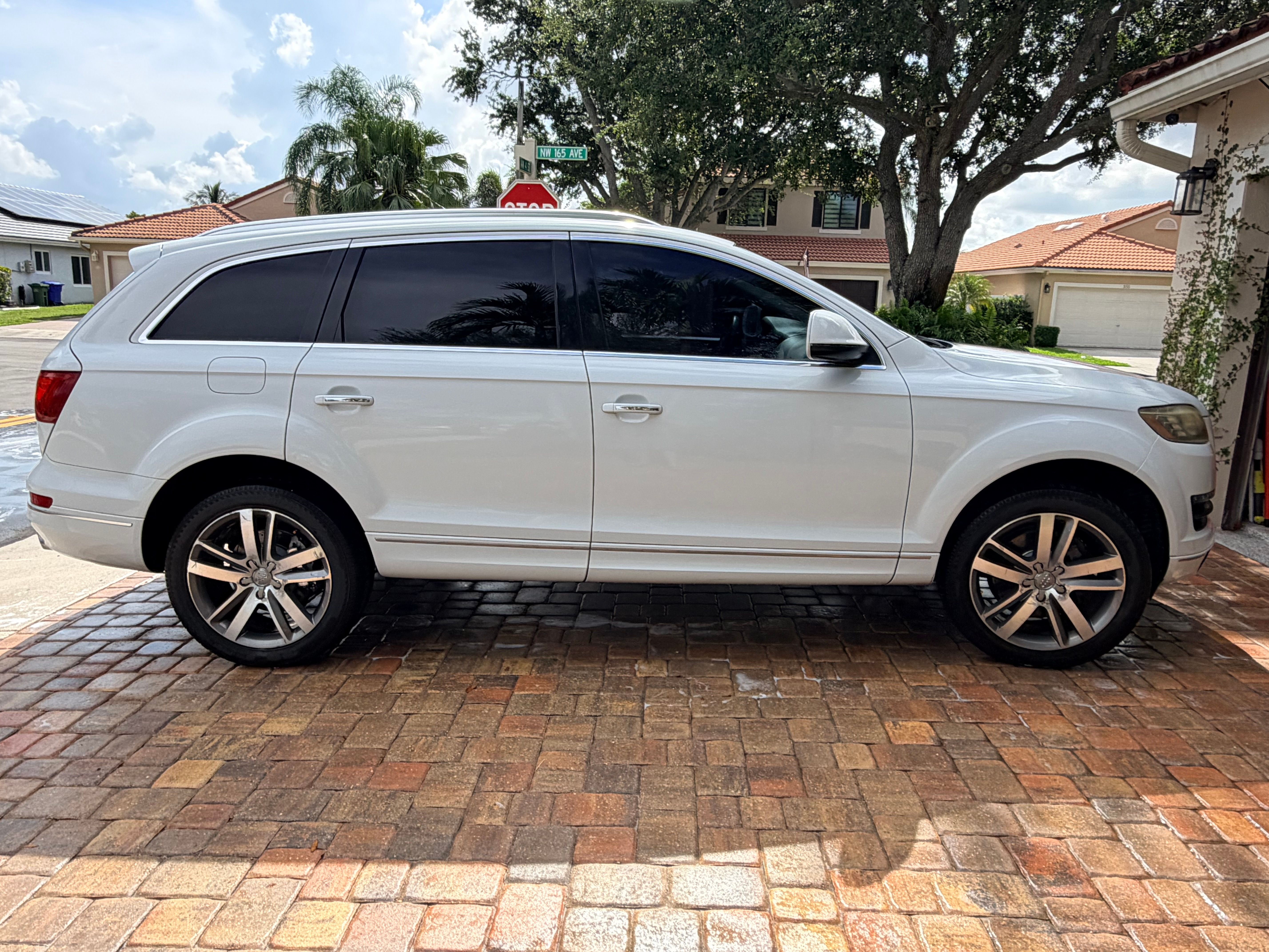 Used 2013 Audi Q7 TDI Premium Plus w/ Premium Plus Pkg AWD/4WD image 2