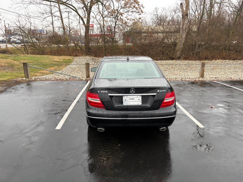 Used 2013 Mercedes-Benz C 300 4MATIC Sedan image 5
