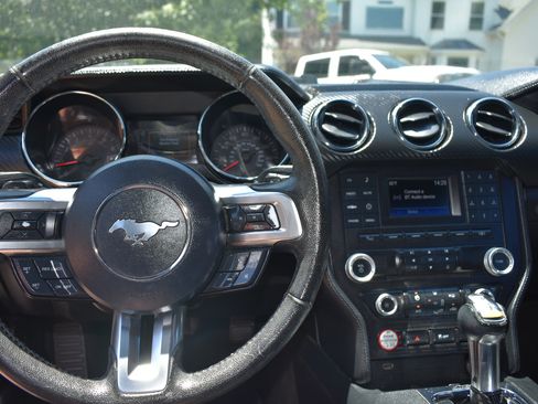 Used 2015 Ford Mustang Convertible w/ Equipment Group 051A RWD image 21