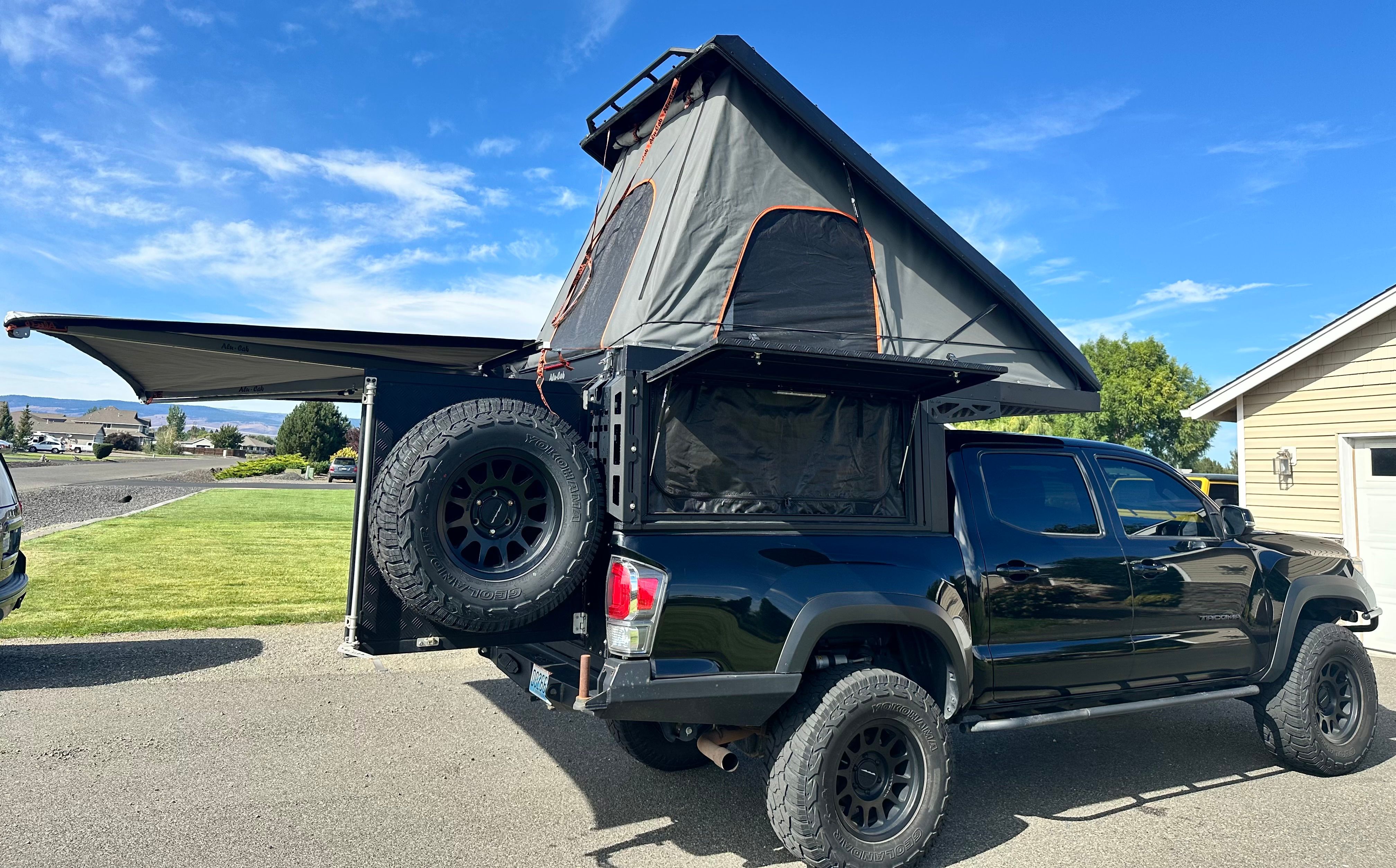 Used 2021 Toyota Tacoma TRD Off-Road w/ TRD Premium Off Road Package AWD/4WD image 46