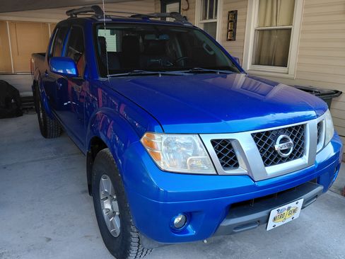 Used 2013 Nissan Frontier PRO-4X w/ Pro-4x Luxury Pkg image 1