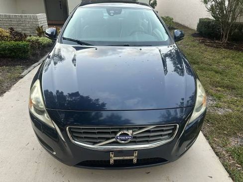 Used 2012 Volvo S60 T5 image 2