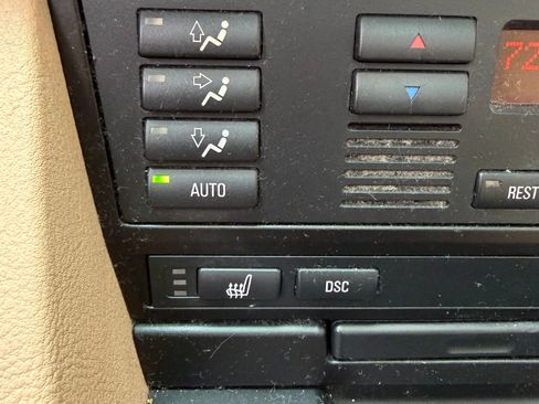 Used 2002 BMW 530i 530i Sedan 4D image 17