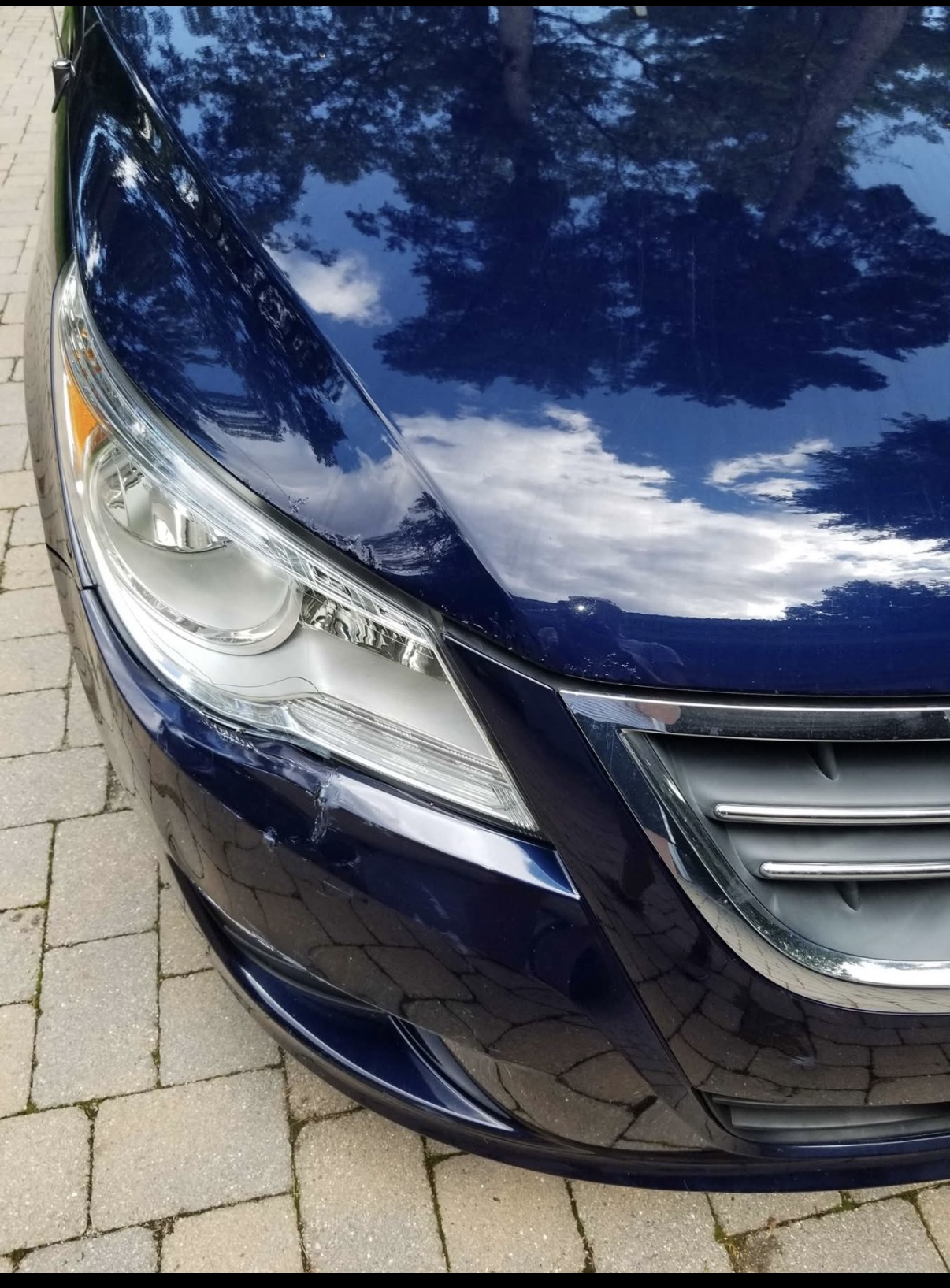 Used 2014 Volkswagen Routan SE FWD image 20
