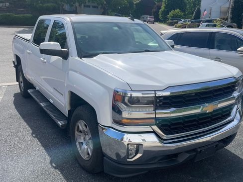 Used 2017 Chevrolet Silverado 1500 LT w/ All Star Edition AWD/4WD image 2