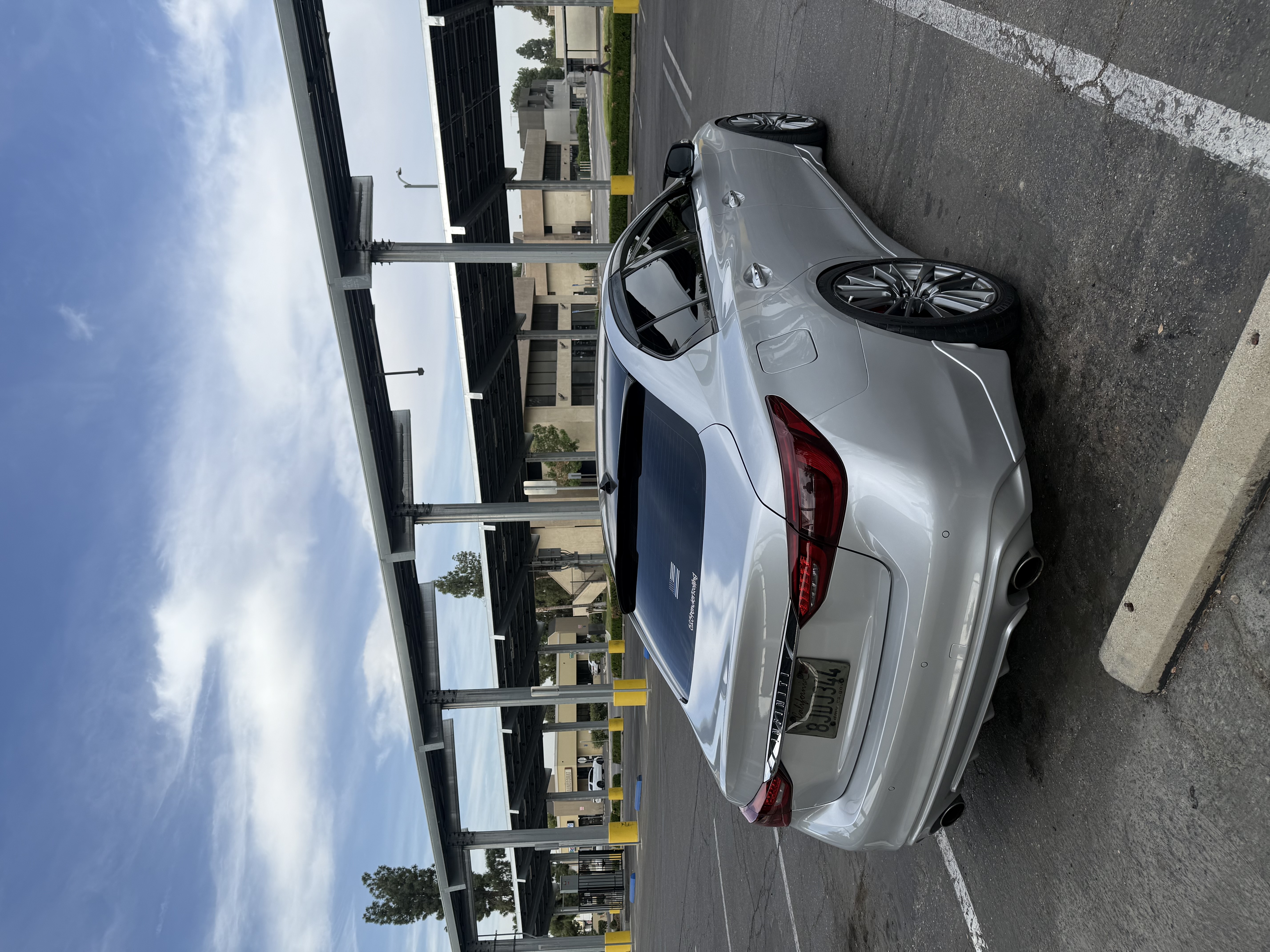 Used 2015 INFINITI Q50 Premium w/ Navigation Package AWD/4WD image 4