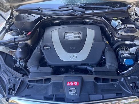 Used 2010 Mercedes-Benz E 350 E 350 Sedan 4D image 10