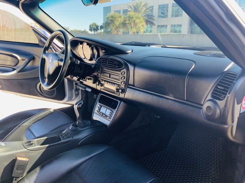 Used 2002 Porsche Boxster S image 16