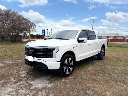 Used 2023 Ford F150 Lightning Platinum AWD/4WD image 1