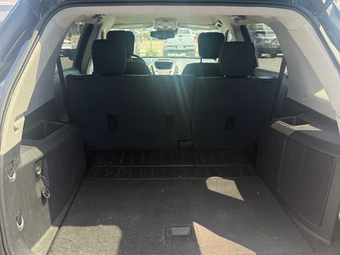 Used 2014 GMC Terrain SLE w/ Safety Package AWD/4WD image 12