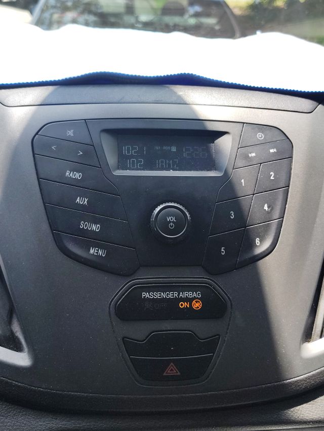 Used 2018 Ford Transit 250 148 High Roof RWD image 10