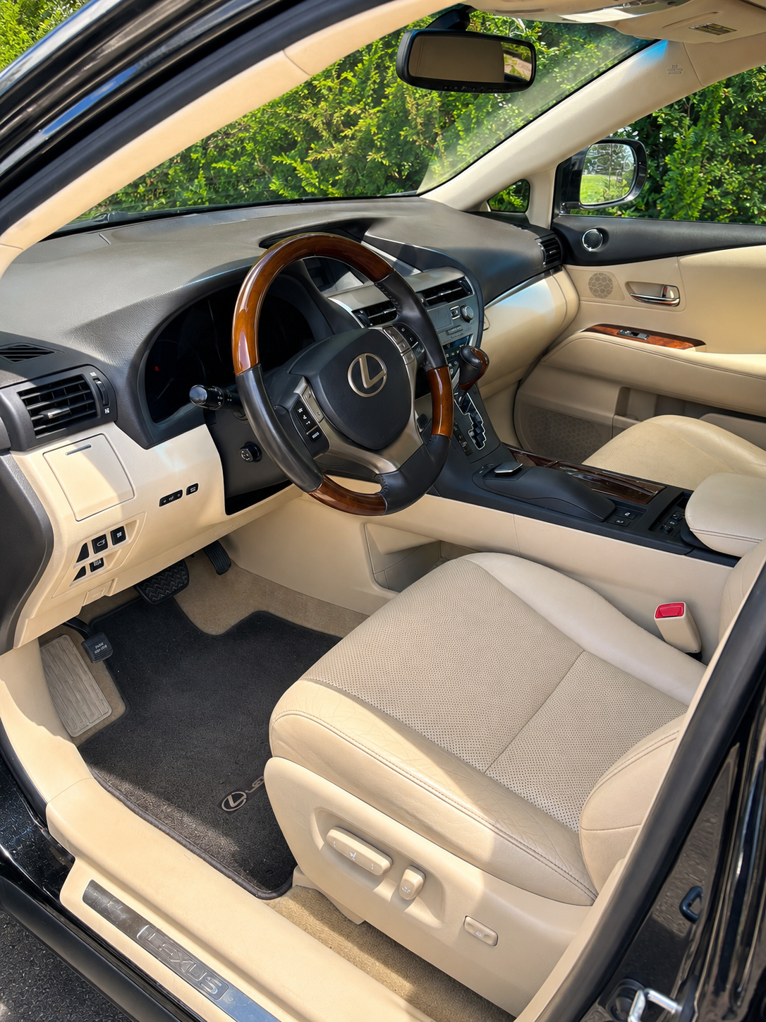 Used 2013 Lexus RX 450h AWD w/ Navigation Pkg image 10