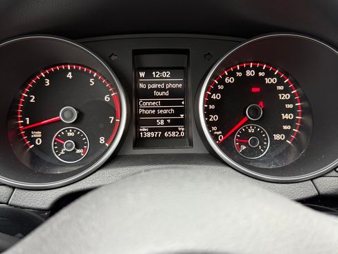 Used 2011 Volkswagen GTI Autobahn image 9