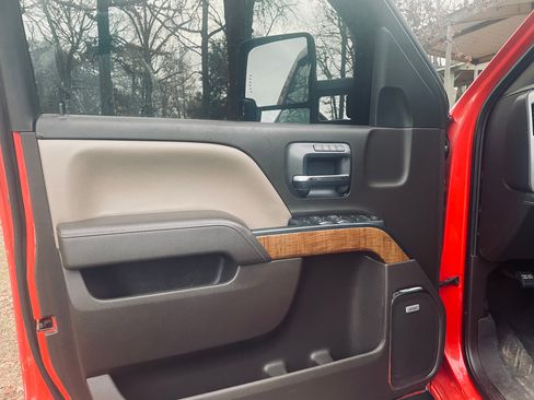 Used 2019 GMC Sierra 2500 SLT w/ Duramax Plus Package image 7