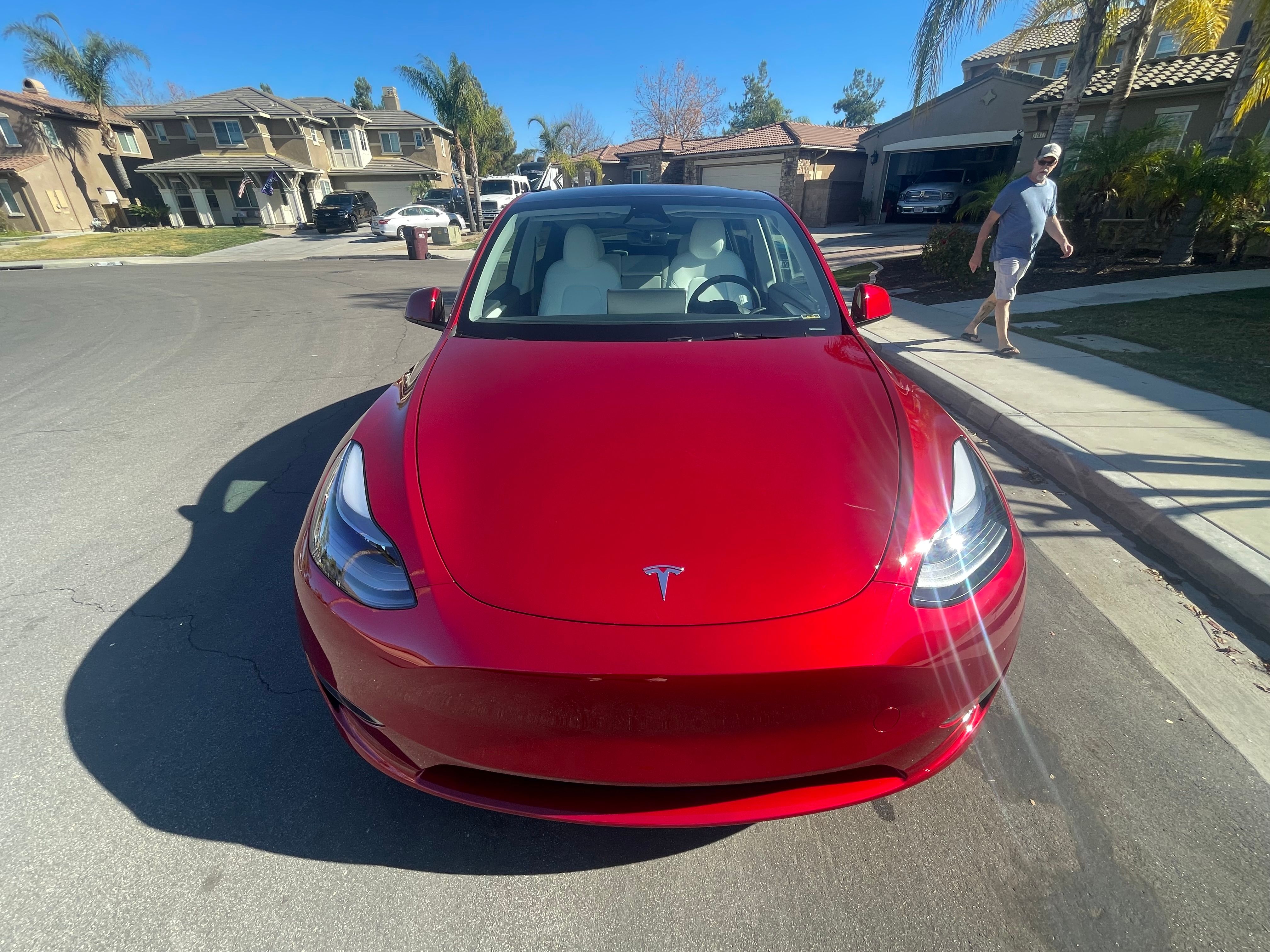 Used 2024 Tesla Model Y 2WD image 5