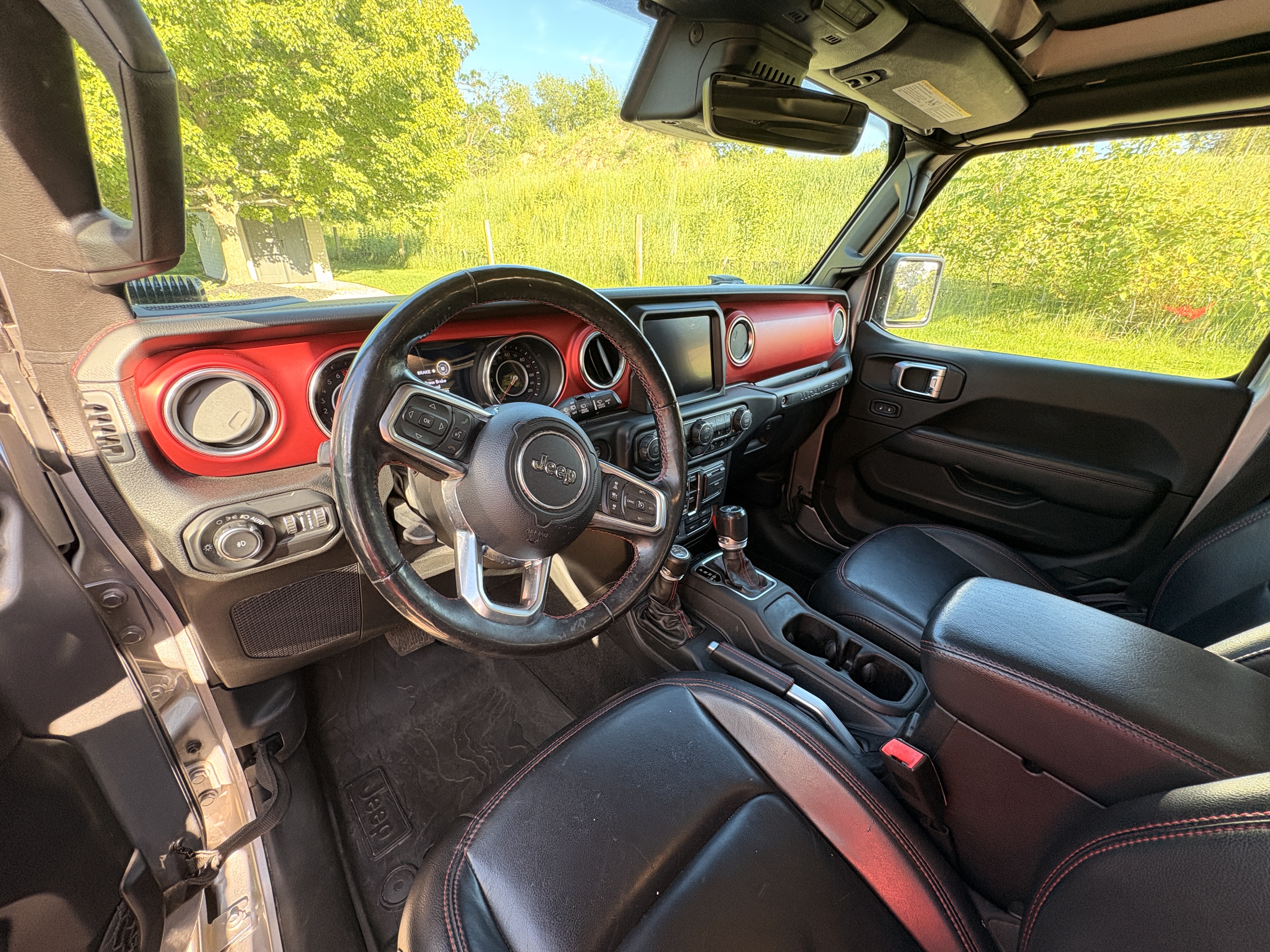 Used 2019 Jeep Wrangler Unlimited Rubicon AWD/4WD image 6
