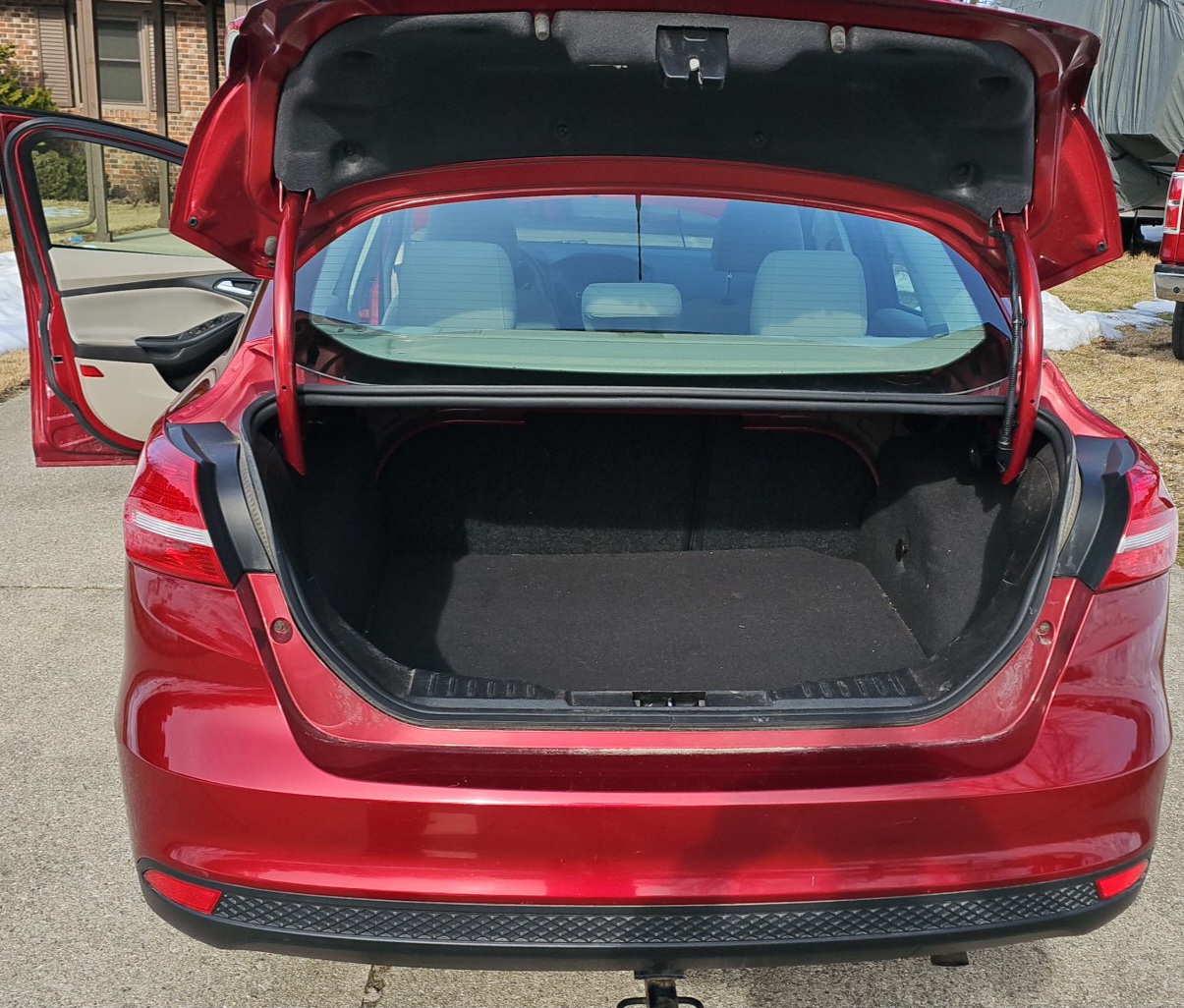 Used 2017 Ford Focus SE FWD image 12