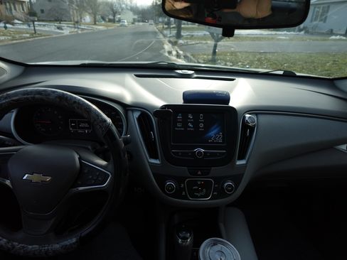 Used 2016 Chevrolet Malibu LS image 16