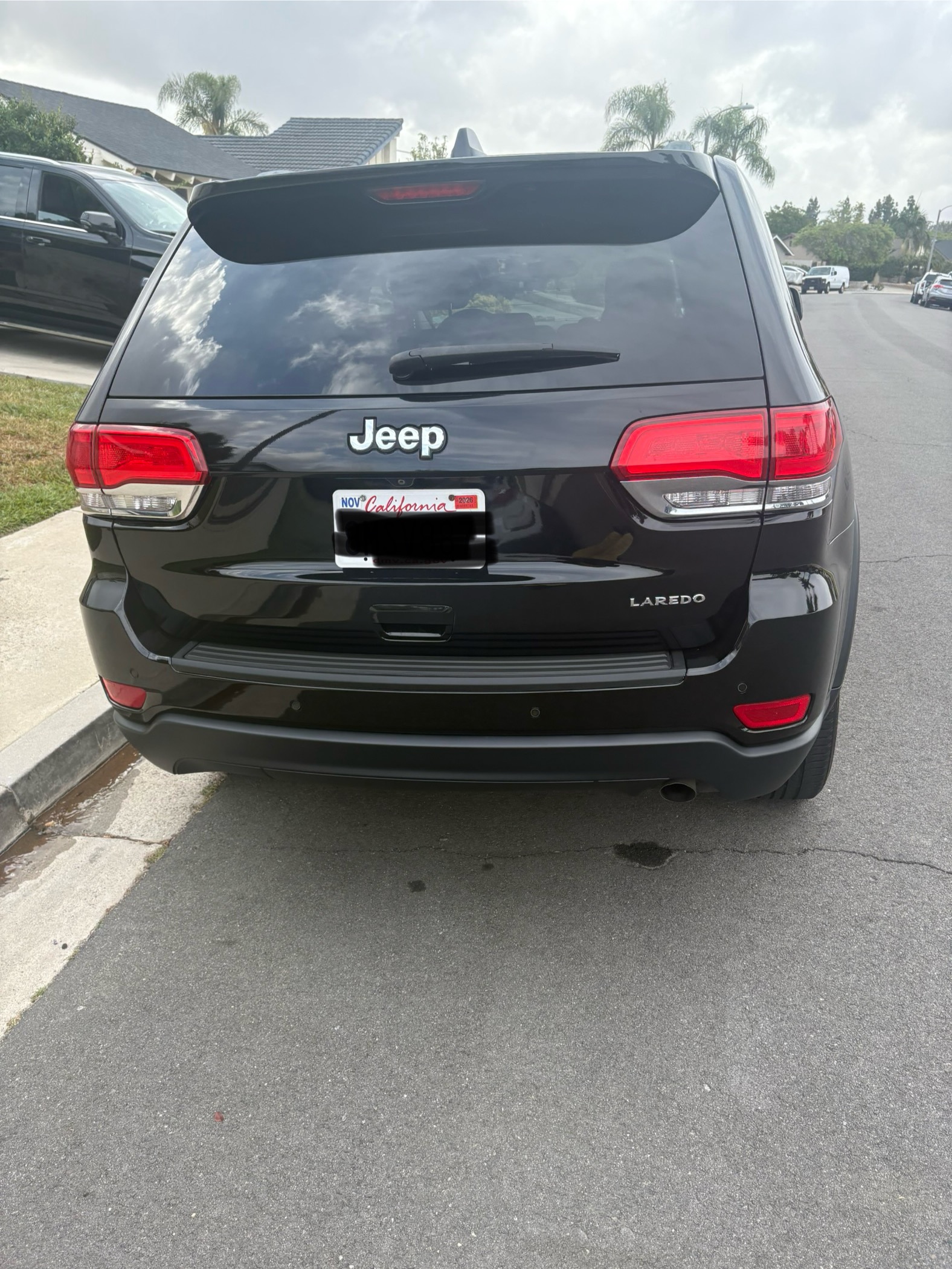 Used 2018 Jeep Grand Cherokee Laredo RWD image 11