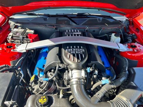 Used 2012 Ford Mustang Boss 302 w/ Boss 302 Accessory Pkg RWD image 12