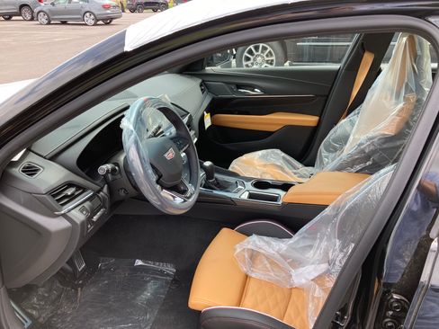 Used 2022 Cadillac CT4 V Blackwing w/ Technology Package RWD image 11