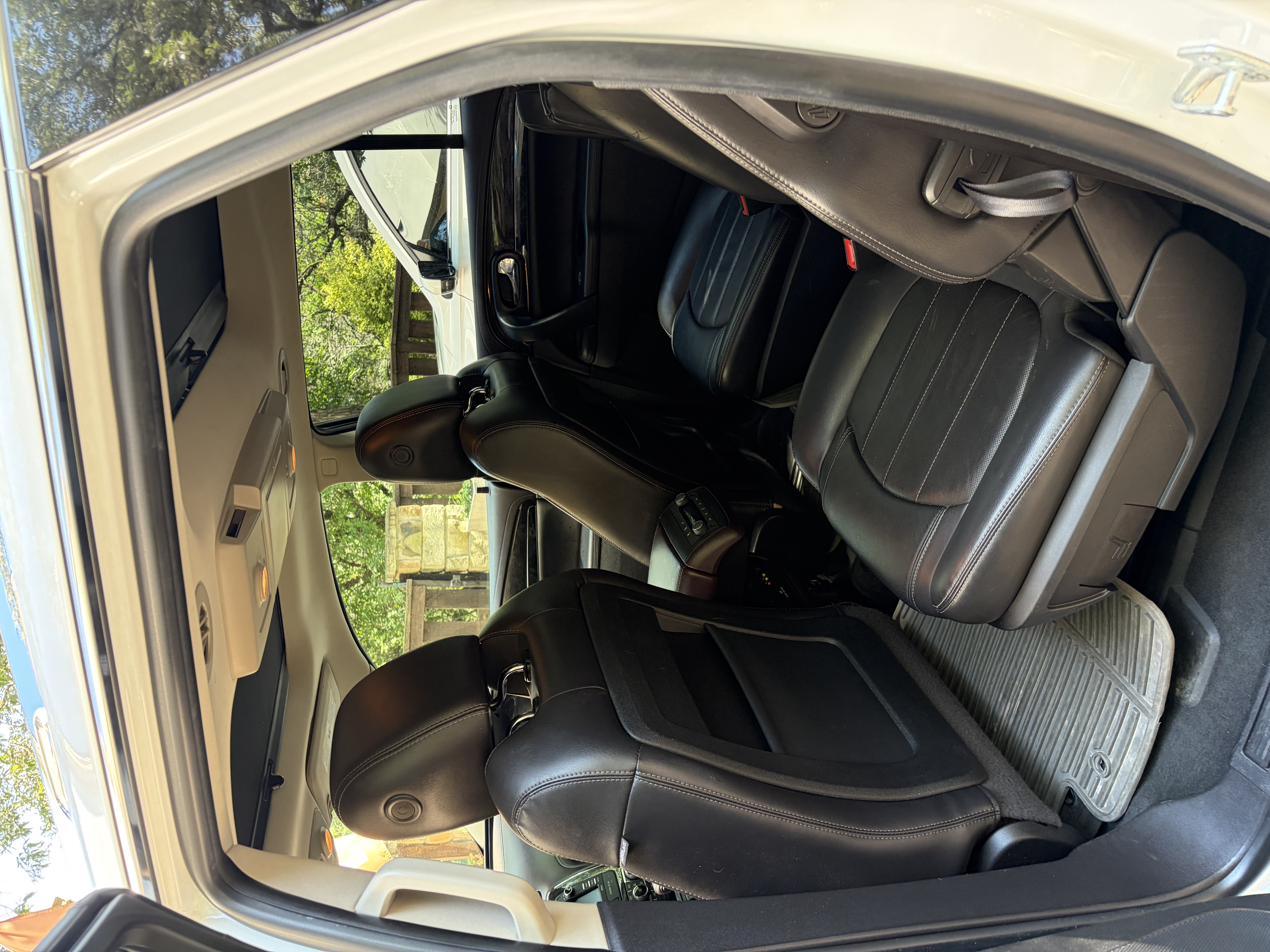 Used 2017 Buick Enclave Leather AWD/4WD image 10