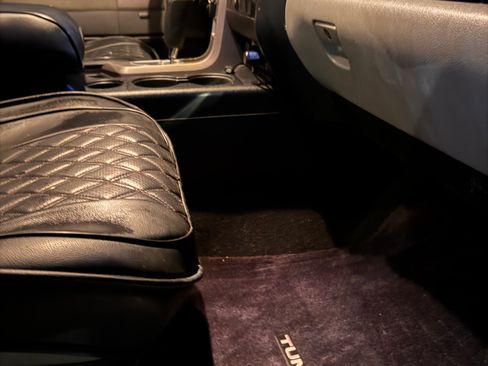 Used 2012 Toyota Tundra 4x4 Double Cab image 17