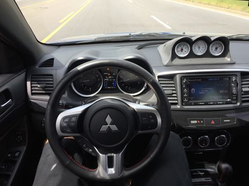 Used 2015 Mitsubishi Lancer Evolution Final Edition image 9